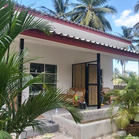 Nice Home Stay At Samroiyod Baanphakrimlay Ngoại thất bức ảnh